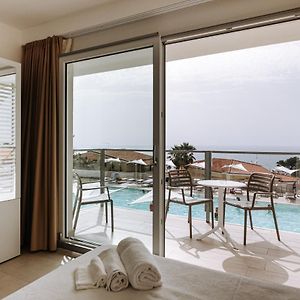 Deluxe Triple Room Sea View